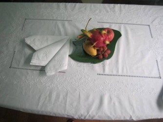 Bộ khăn trải bàn chùm hoa nhỏ - MS 003